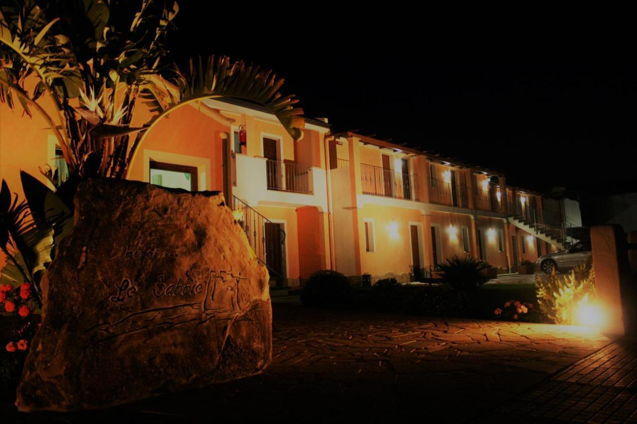 Hotel Le Sabbie Calasetta Exterior foto