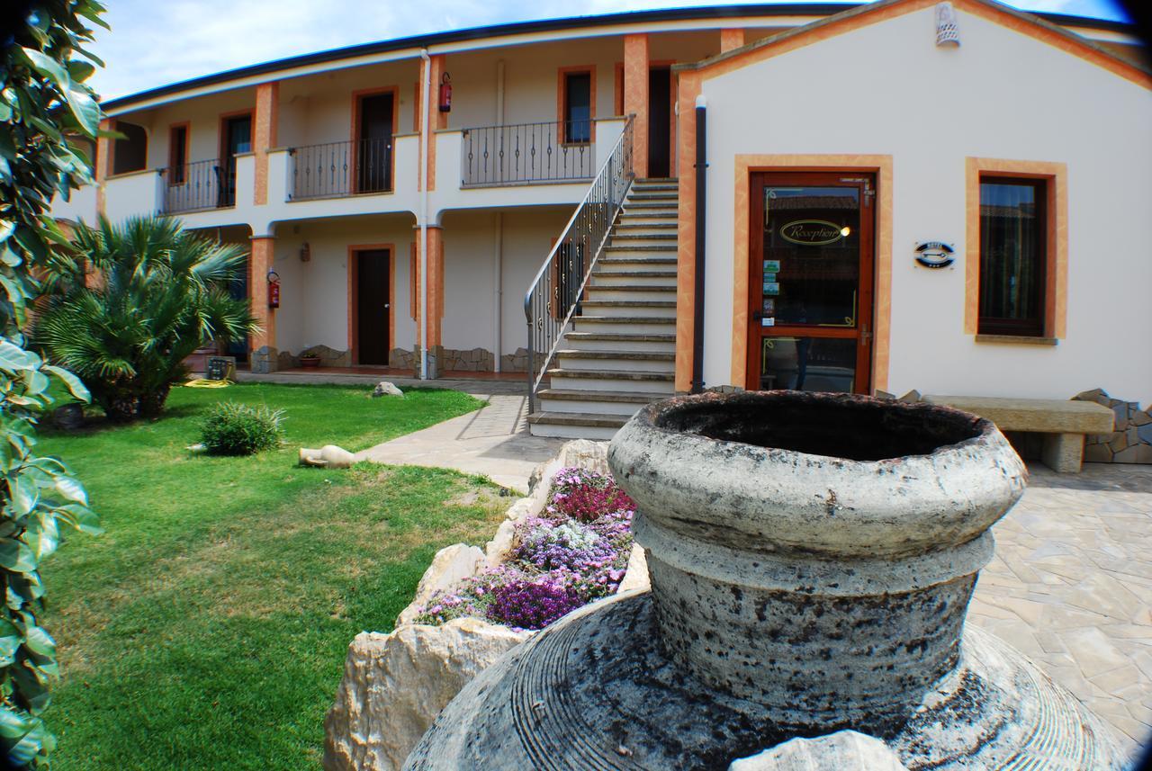 Hotel Le Sabbie Calasetta Exterior foto